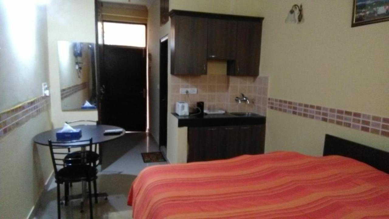 Hotel O Hya'S Homestay デヘラードゥーン エクステリア 写真