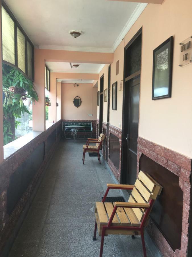 Hotel O Hya'S Homestay デヘラードゥーン エクステリア 写真
